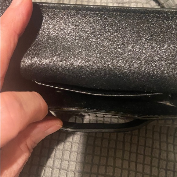 Henri Bendel EUC crossbody/wallet/glasses case - Picture 7 of 16